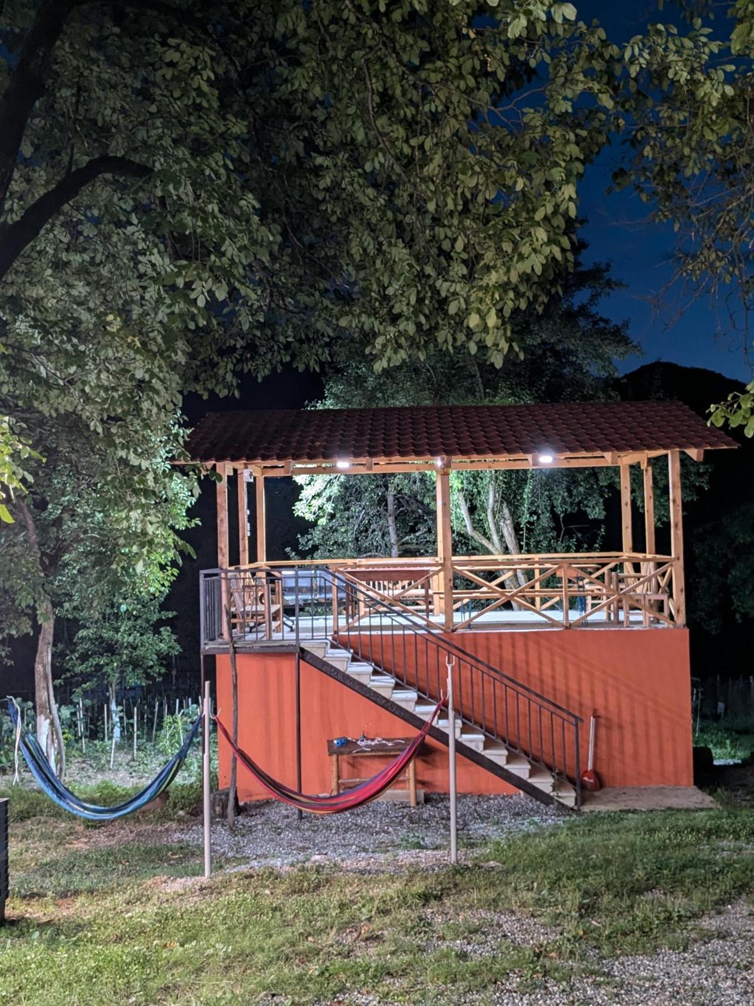 Kipiani Guest House Ყიფიანის Სახლი Khvanchkara Экстерьер фото