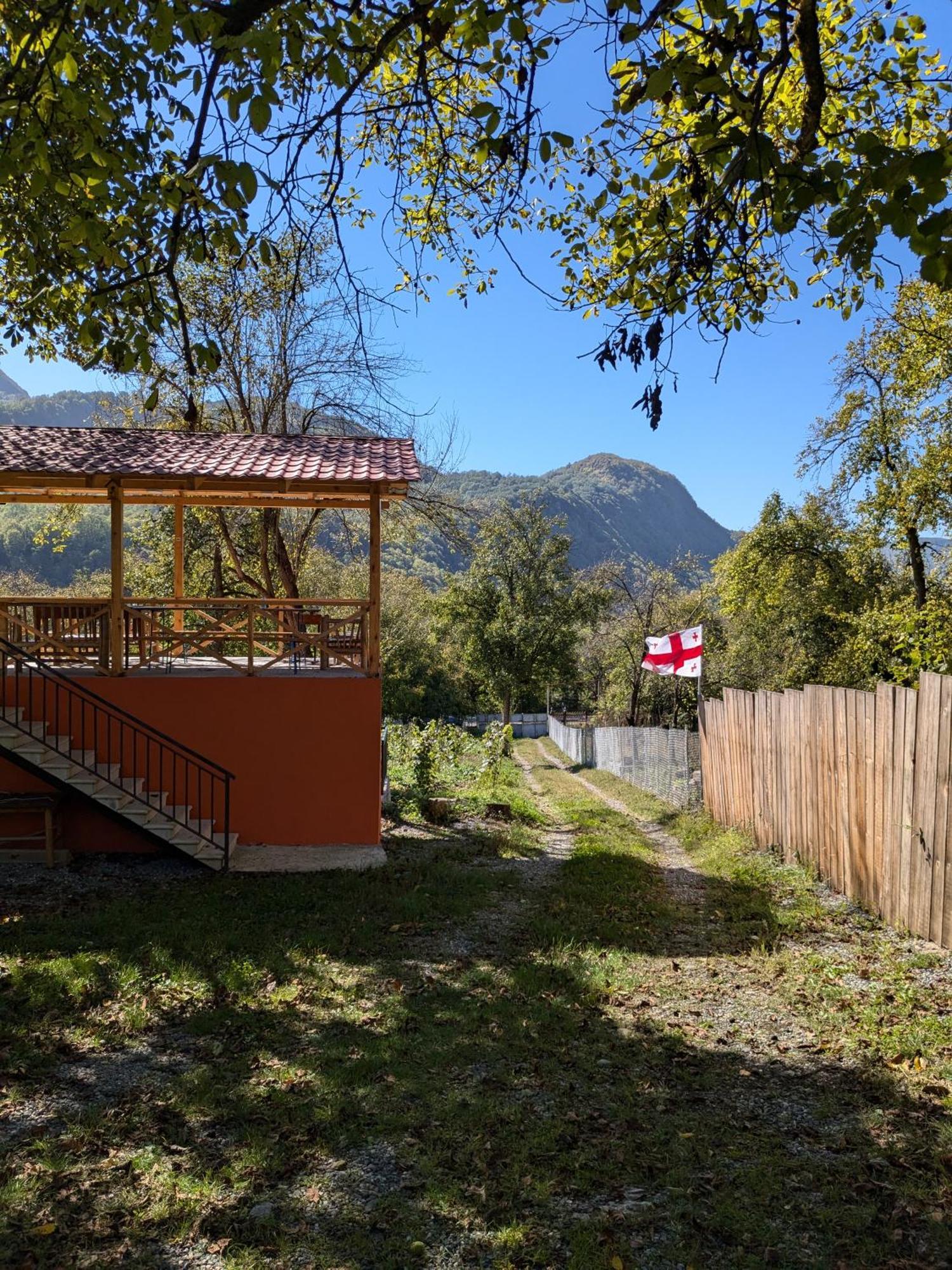 Kipiani Guest House Ყიფიანის Სახლი Khvanchkara Экстерьер фото